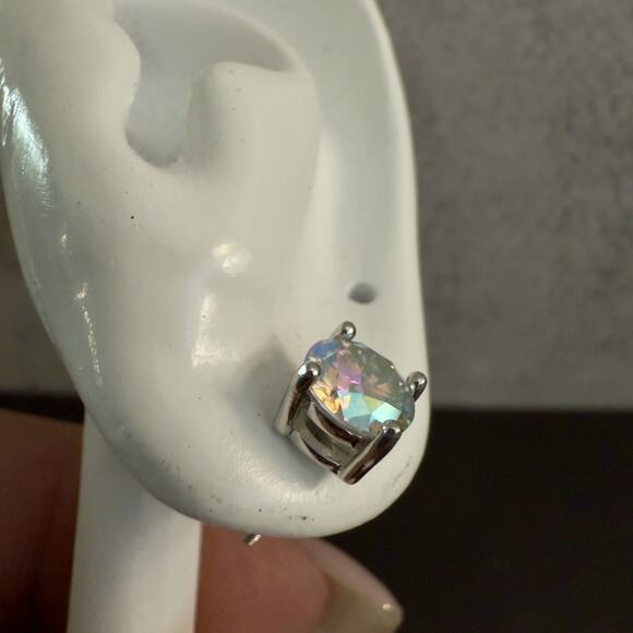 Beautiful 1ctw Iridescent Moissanite Stud Earrings, Sterling Silver 925-NEW - Picture 2 of 10